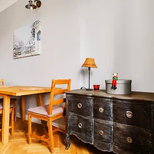 Designer Flat In The Heart Of Old Town Warszawa